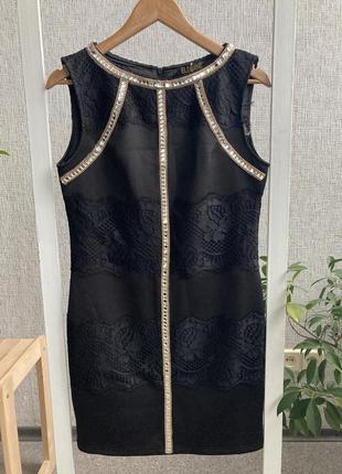 Женское чёрное платье на новый год