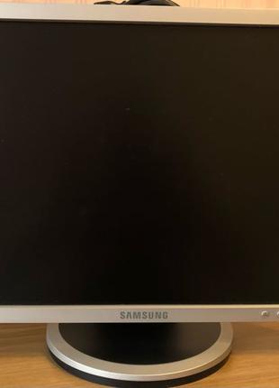 Монитор 19” Samsung 940BW