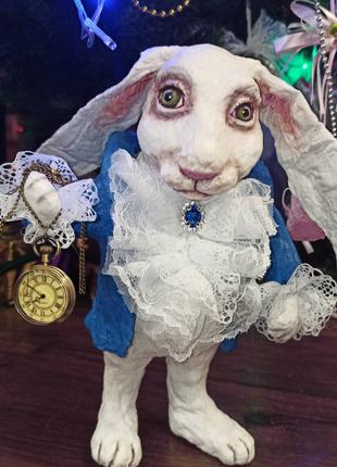 Белый кролик - интерьерная кукла