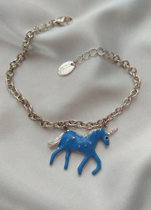 Браслет с единорогом, маркирован Claire’s, Англия.