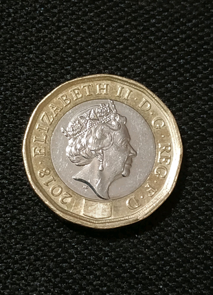 Монета 1 one pound, 2018