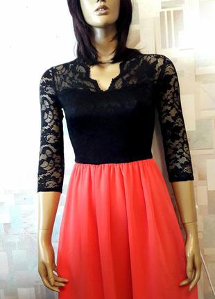 Нарядное коралловое платье с черным кружевом кружевом от new look