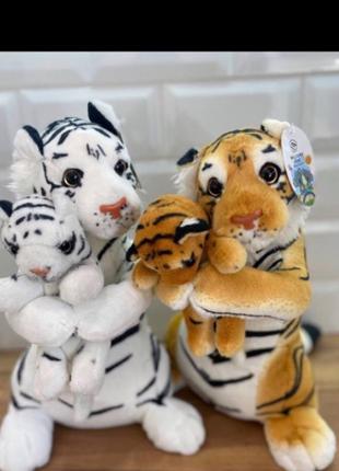 Игрушка семья тигров разные цвета
