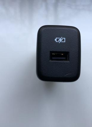 Продам, блок USB 13595898 Chevrolet Cruze 2017 J400.