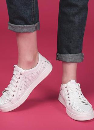 Жіночі шкіряні кеди кросівки з перфорацією білі в стилі all st...