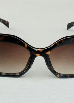 Жіночі сонцезахисні окуляри в стилі  prada коричневі з градієн...