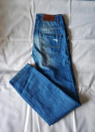 Продам зауженные джинсы bershka