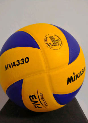 М'яч волейбольний клеєний Mikasa MVA-330 оригінал