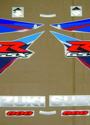 Продам набор наклеек на мотоцикл Suzuki 600
