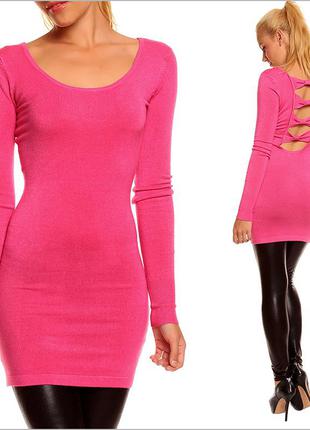 Розовое трикотажное платье-туника