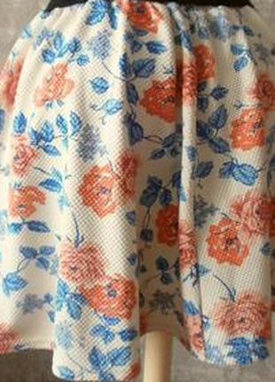Рельефная и пышная юбка в цветочный принт atmosphere
