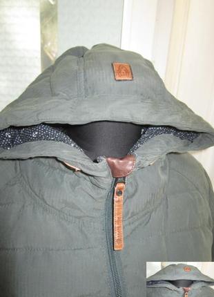 Легка жіноча куртка з капюшоном NAKETANO. 44/46р. Лот 709