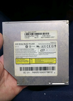 DVD RW оптический привод для ноутбука старого образца IDE