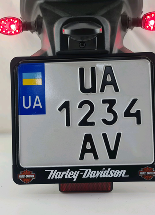 Мото рамка Harley - Davidson для стандартного мото номера Украины