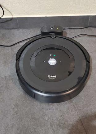 Робот пылесос iRobot Roomba e5 (e5158)