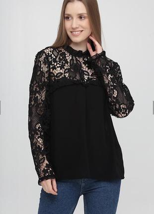 Шикарна блуза блузка декорована мереживом lipsy london