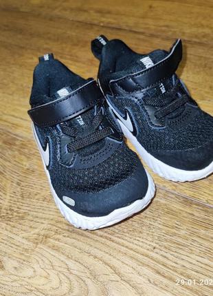 Nike kids кроссовки revolution 5 размер 19,5