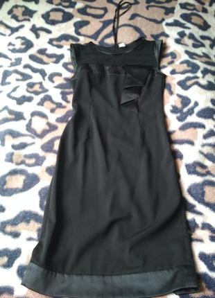 Платье-карандаш коктейльное черного цвета длиною до колен