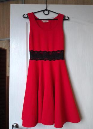 Червона сукня від wild daisy