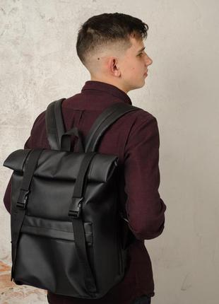 Мужской вместительный рюкзак в черном цвете для стильного аутфита