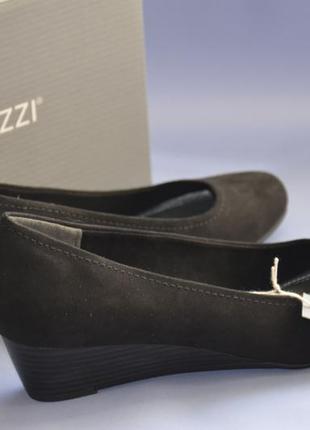 Изящные туфли из микрозамши marco tozzi.