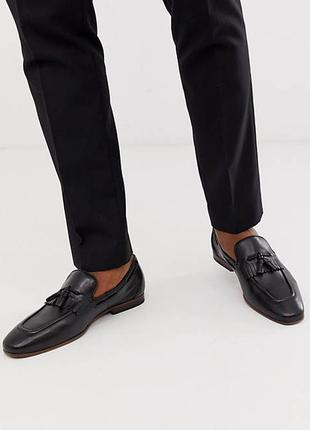 Черные кожаные лоферы  туфли мокасины  с кисточками asos