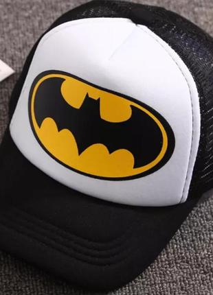 Детская кепка тракер бэтмен (batman) с сеточкой белая 2, унисекс