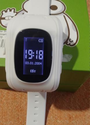 Смарт-часы Детские с GPS трекером отслеживают где ребенок и что с