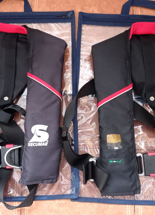 Спасательный самонадувной жилет Secumar Ultra AX 150 Harness