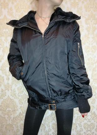 Куртка стильная женская черная демисезонная с капюшоном