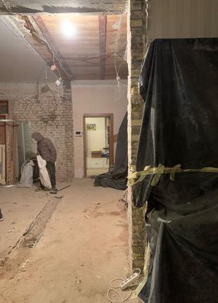 Демонтаж квартир и домов ( стен, плитки, стяжки и остального )