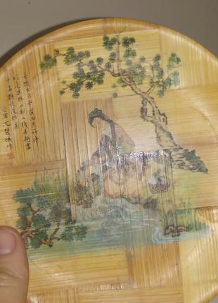 Маленькая винтажная бамбуковая декоративная тарелка