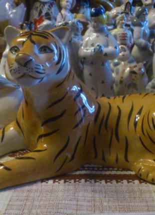Статуетка тигр фарфор