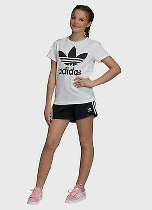 Шорты с полосками adidas girls 3 stripes shorts ор-л 11-12л