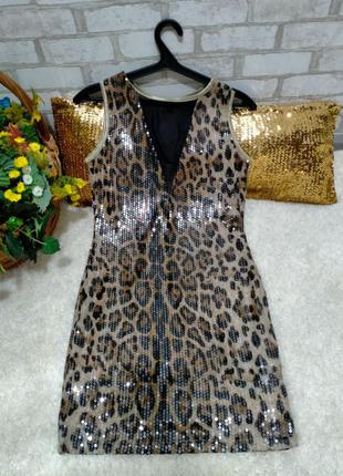 Платье в пайетках с леопардовым принтом