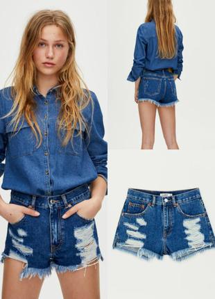 Модні джинсові шорти pull&bear з потертим ефектом і розрив...