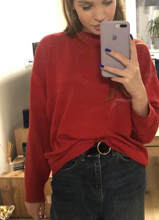 Красная кофта