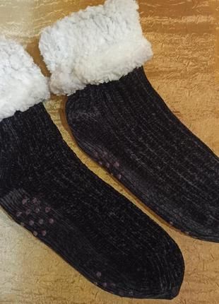 Хутряні шкарпетки c&a 35-38 39-42 тапочки, чобітки для будинку