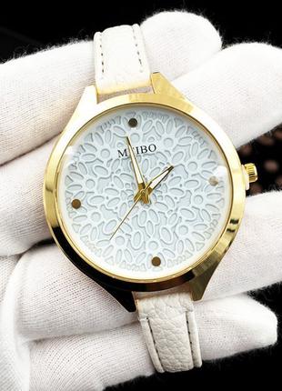 Женские наручные часы с тонким ремешком Meibo white