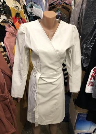 Белое платье-пиджак