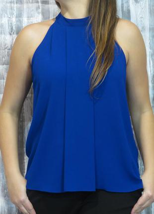 Блуза синего цвета с открытыми плечами размер 48