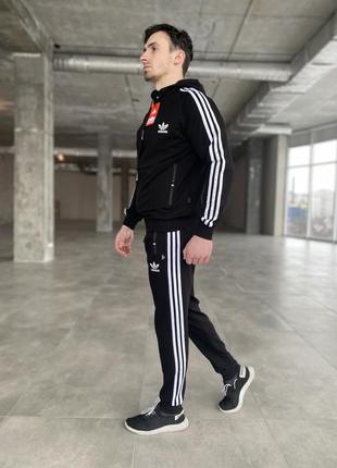 Спортивний костюм adidas