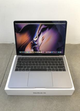 MacBook Air 13 2018 MRE92 1,6GHz / i5 / 8 GB / 256gb SSD