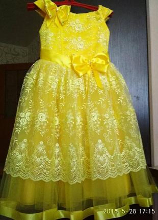 Яркое жёлтое бальное, выпускное платье на возраст 6-7 лет