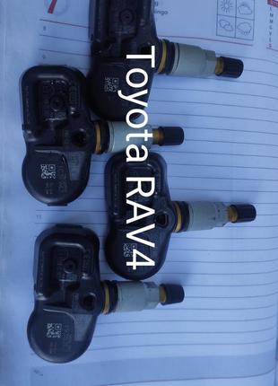 Датчики давления в шинах TOYOTA RAV4 10R035437