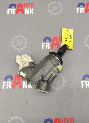 Замок зажигания с ключем N0502241256B, 0233-7B131 Toyota Yaris...