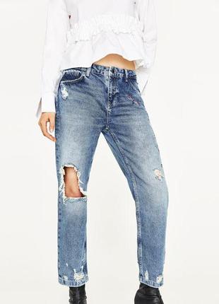 Zara джинсы бойфренды с вышивкой 36, 38, 42