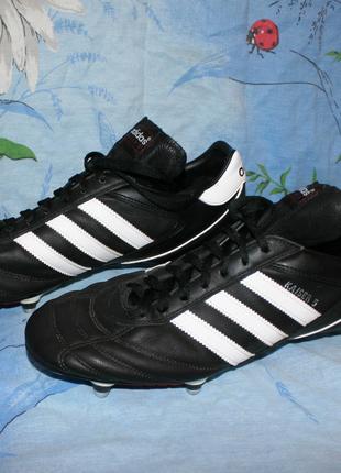 Футбольные кожаные бутсы Adidas стелька 29. 5 см, 6 шипов.