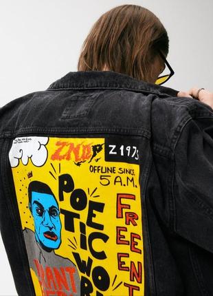 Джинсова куртка zara з принтом