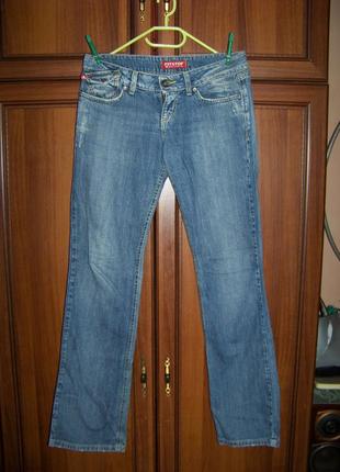 Синие классические прямые джинсы с потертостями 30 р pitstop